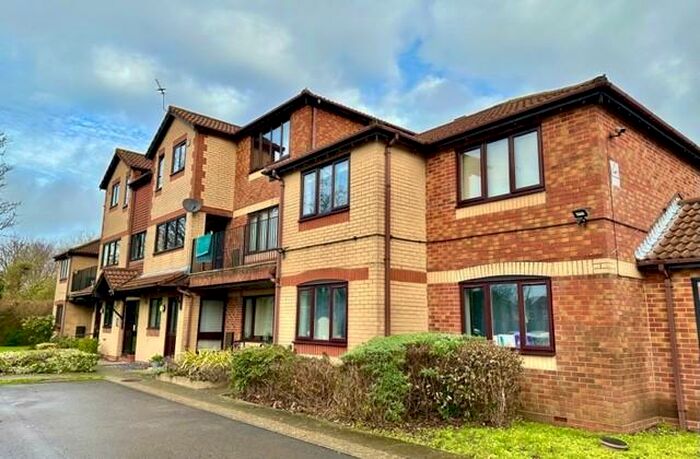 2 Bedroom Maisonette To Rent In Whitworth Court, Bitterne, Southampton, SO18