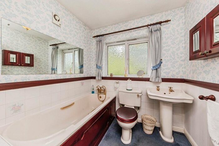 3 Bedroom Semi-Detached House For Sale In Thistleton Close, Macclesfield, Cheshire, SK11