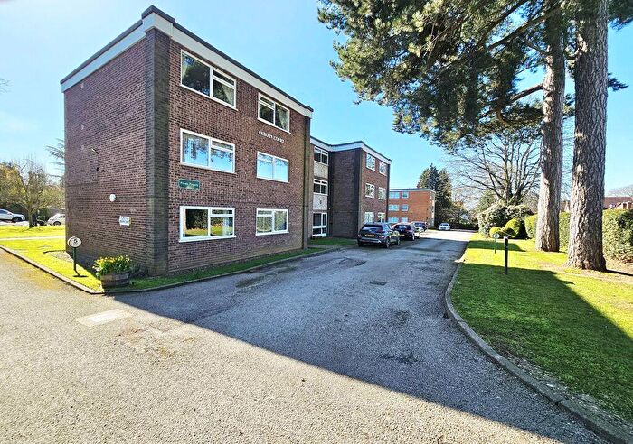 2 Bedroom Flat For Sale In Station Road, Sutton Coldfield, B73