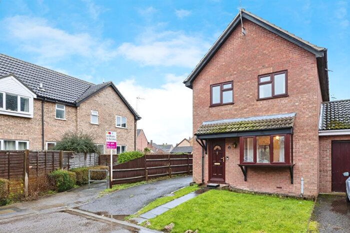 3 Bedroom Detached House For Sale In Louthe Way, Sawtry, Huntingdon, PE28