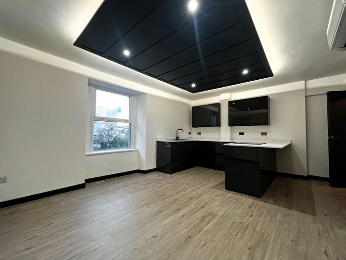 2 Bedroom Flat To Rent In Albert Road, Stoke, Plymouth, PL2