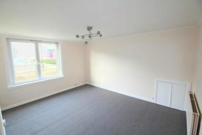 2 Bedroom Flat To Rent In Tullos Crescent, Aberdeen, AB11