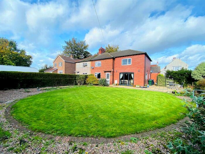 3 Bedroom Semi-Detached House For Sale In Sand Lane, Osgodby, Selby, YO8