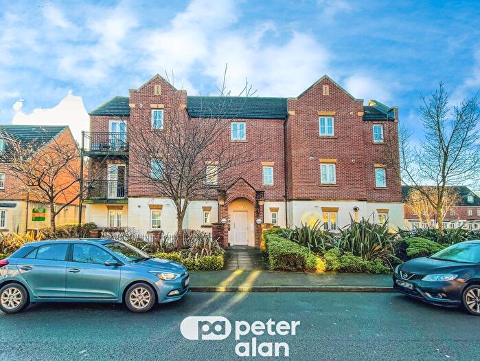 1 Bedroom Flat To Rent In Threipland Drive, Birchgrove, Cardiff, CF14