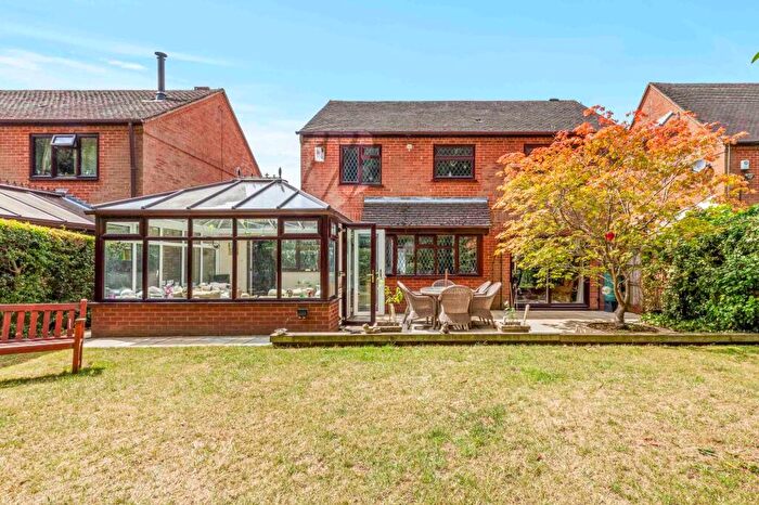 4 Bedroom Detached House For Sale In Burrows Close, Penn, HP10