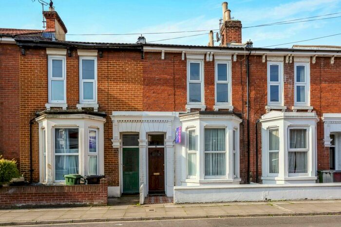 4 Bedroom Terraced House To Rent In Playfair Road, Southsea, PO5