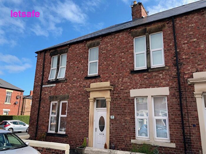 3 Bedroom Flat To Rent In Chirton West View, North Shields, NE29