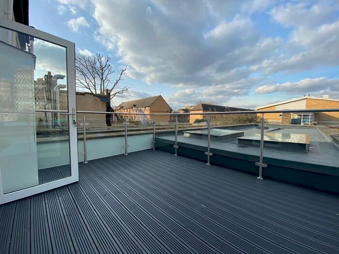 1 Bedroom Flat To Rent In Roman Road, Bethnal Green E2