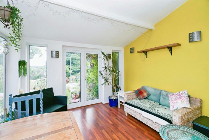 4 Bedroom Detached House For Sale In Brookfield Avenue, Barry, CF63
