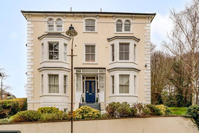 1 Bedroom Flat To Rent In Belvedere Road, Crystal Palace, London, SE19