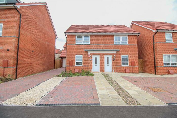 2 Bedroom Semi-Detached House To Rent In Lilac Crescent, Newcastle Upon Tyne, NE5