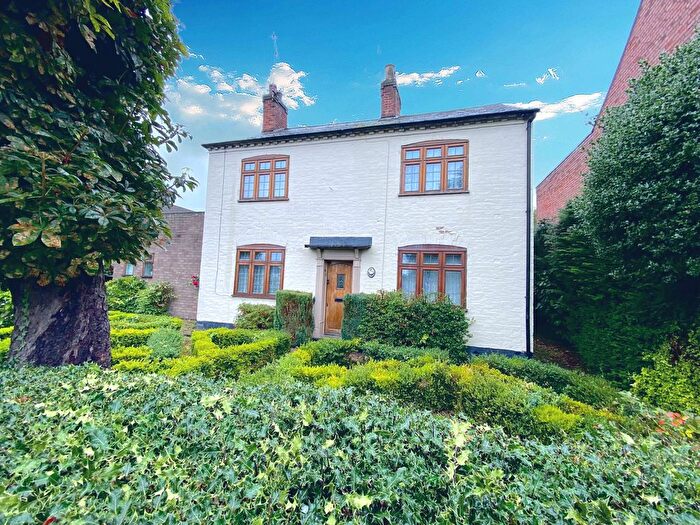 4 Bedroom Detached House For Sale In Bell Green Road, Coventry, CV6