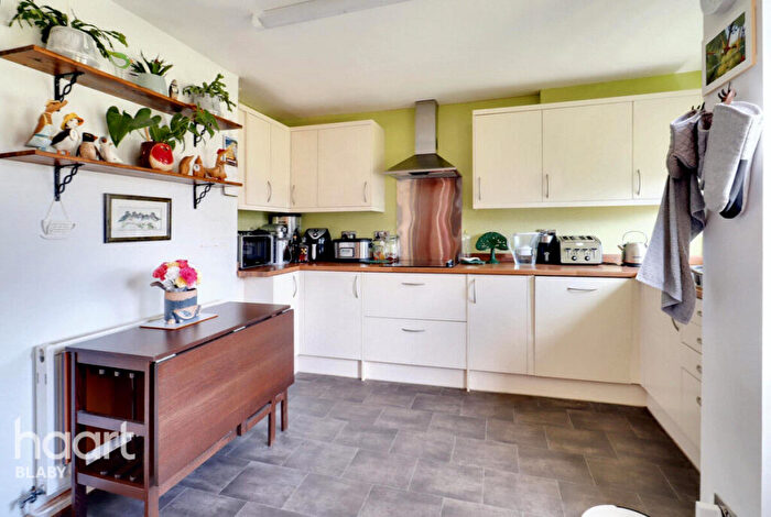 3 Bedroom Semi-Detached House For Sale In Coronation Avenue, Leicester, LE9