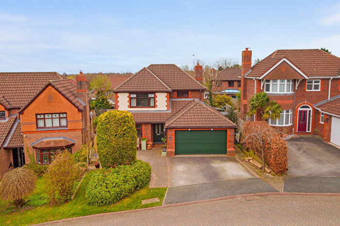 4 Bedroom Detached House For Sale In Stapeley Close, Kingsmead, CW9