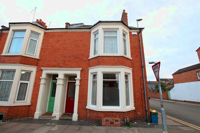 6 Bedroom Terraced House To Rent In Cedar Road, Abington, Northampton NN1