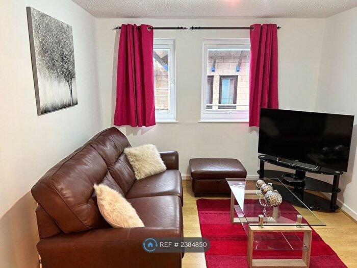 1 Bedroom Flat To Rent In Marina Quarter, Swansea, SA1