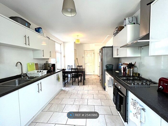 5 Bedroom Terraced House To Rent In Adelaide Terrace, Brentford, TW8
