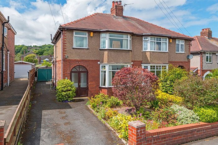 3 Bedroom Semi-Detached House For Sale In Doric Avenue, Frodsham, WA6