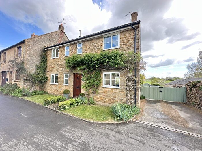 4 Bedroom Cottage For Sale In Oak Cottage, Lower Odcombe, Yeovil, Somerset, BA22