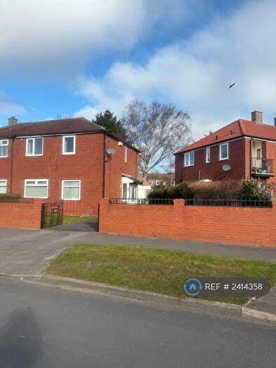 3 Bedroom Semi-Detached House To Rent In Mill Green Road, Leeds, LS14