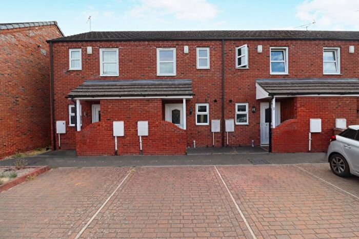 2 Bedroom Terraced House For Sale In Park Lane, Lincoln, LN5