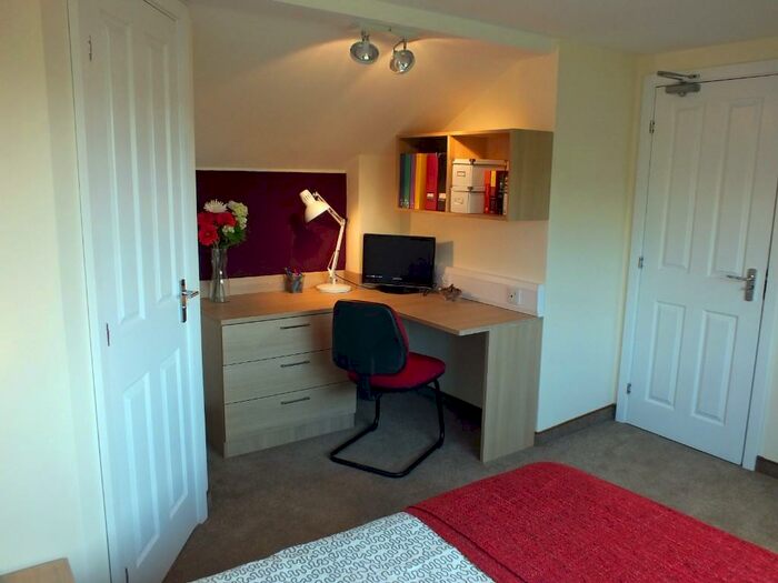 2 Bedroom Apartment To Rent In Student Bed Bath Duplex Apartment, Harborne, B17