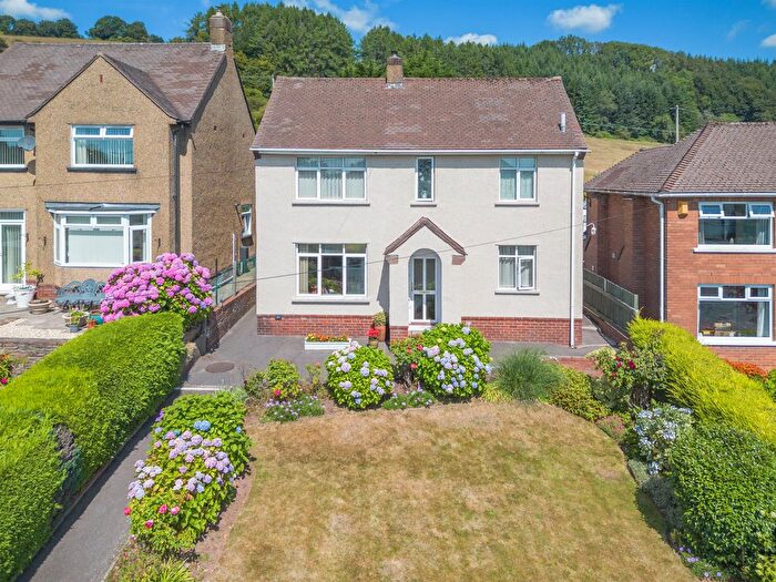 3 Bedroom Detached House For Sale In Usk Road, New Inn, Pontypool, NP4