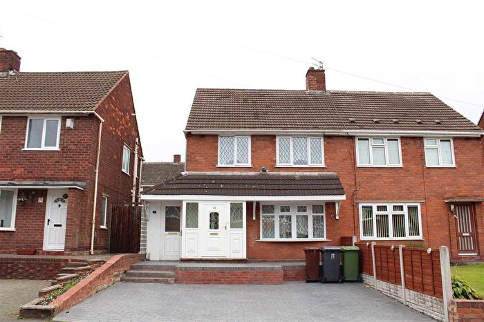 3 Bedroom Semi Detached House To Rent In Norbury Crescent, Wolverhampton, WV4