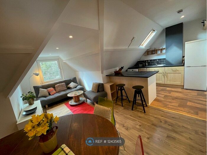 1 Bedroom Flat To Rent In Muswell Hill Road, London, N10