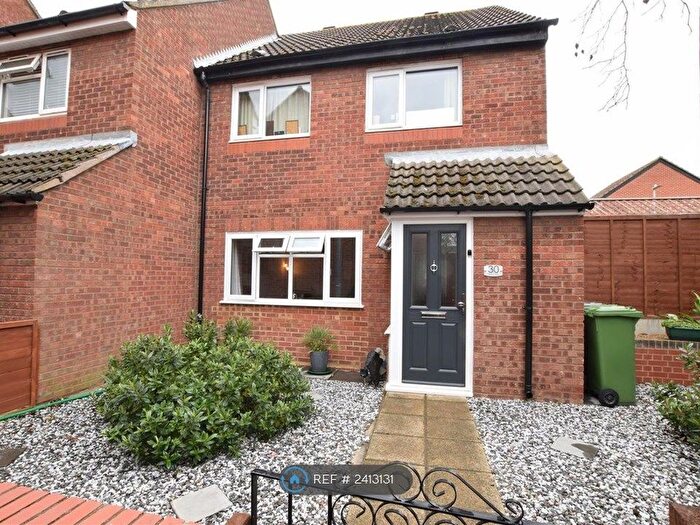 3 Bedroom End Of Terrace House To Rent In Cavalier Close, Romford, RM6