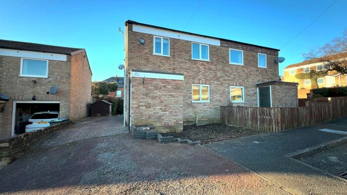 2 Bedroom Semi-Detached House To Rent In The Beeches, Matlock, DE4