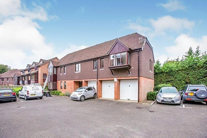 1 Bedroom Apartment To Rent In Croydon Road, Reigate, RH2