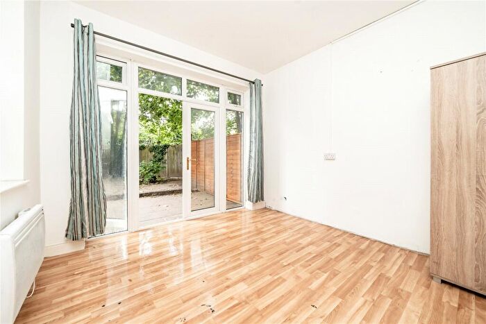 1 Bedroom Apartment To Rent In Craven Park, London, NW10