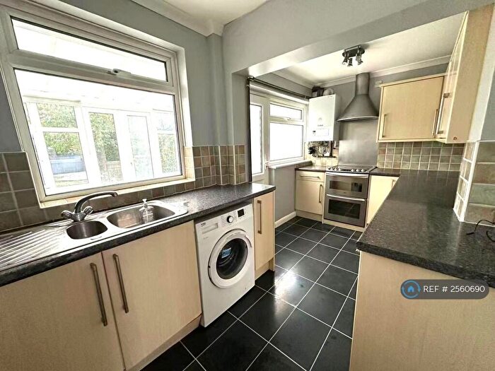 4 Bedroom Semi-Detached House To Rent In Langdale Crescent, London, DA7