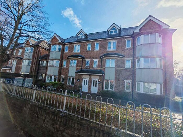 2 Bedroom Flat To Rent In Station Road, London, NW4