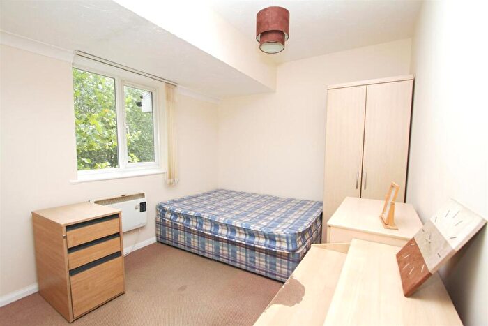 2 Bedroom Apartment To Rent In Goosander Court, Colindale, London, NW9