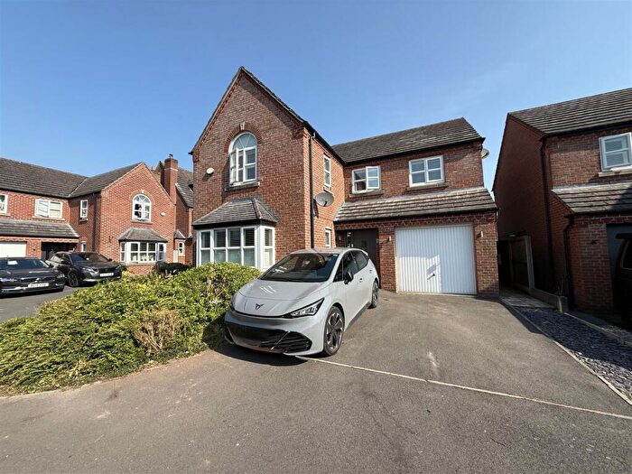 4 Bedroom Detached House For Sale In Haslam Place, Belper, DE56