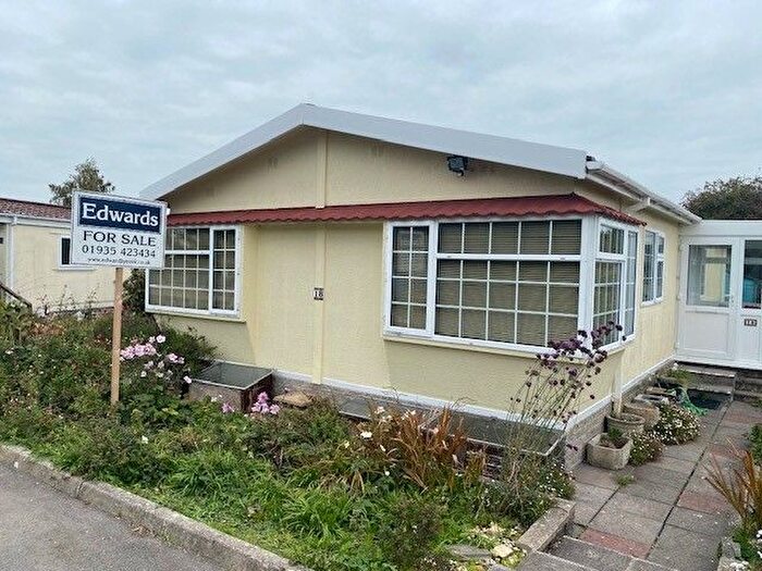 2 Bedroom Mobile/park Home For Sale In Orchard Park West Camel, Yeovil, BA22