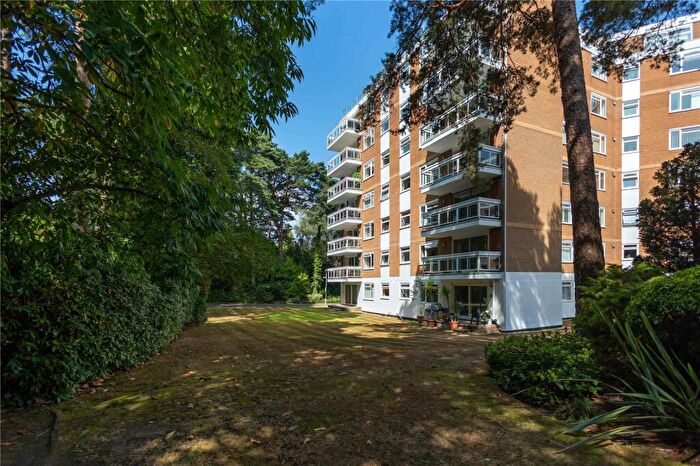2 Bedroom Apartment For Sale In Western Road, Poole, Dorset, BH13