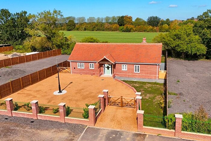 3 Bedroom Detached Bungalow For Sale In Bury Road, Hepworth, Diss, IP22