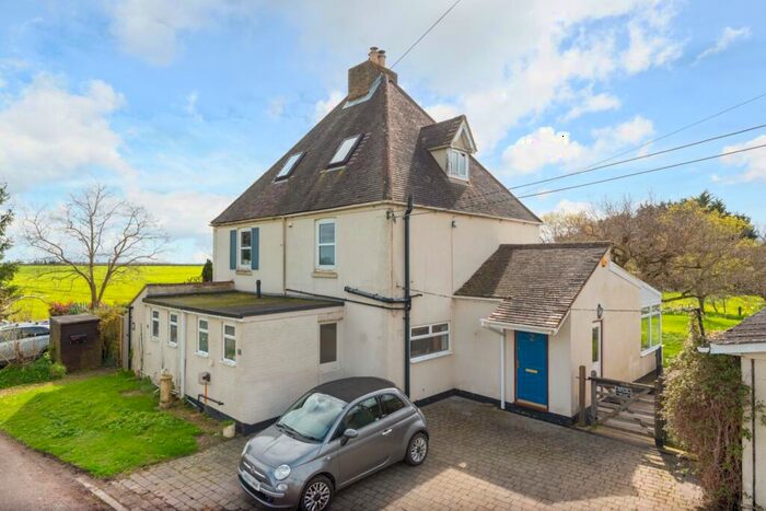 3 Bedroom Semi-Detached House To Rent In Old Tree Road, Hoath, CT3