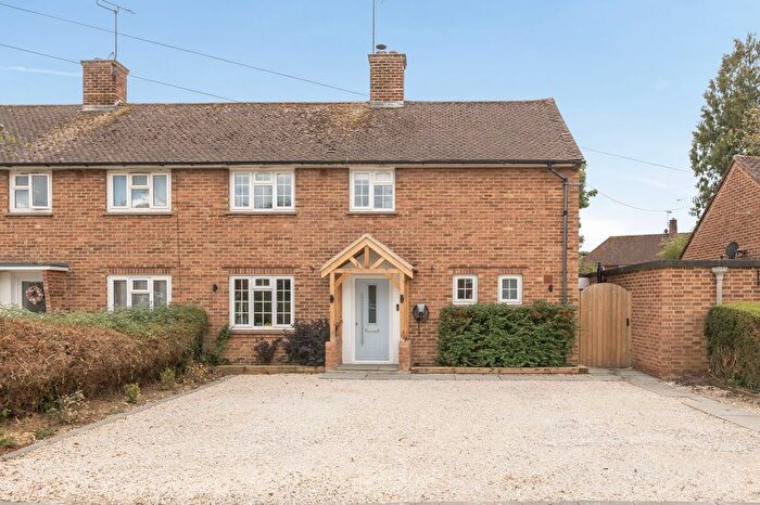 3 Bedroom Semi-Detached House For Sale In Streetfield Road, Slinfold, RH13