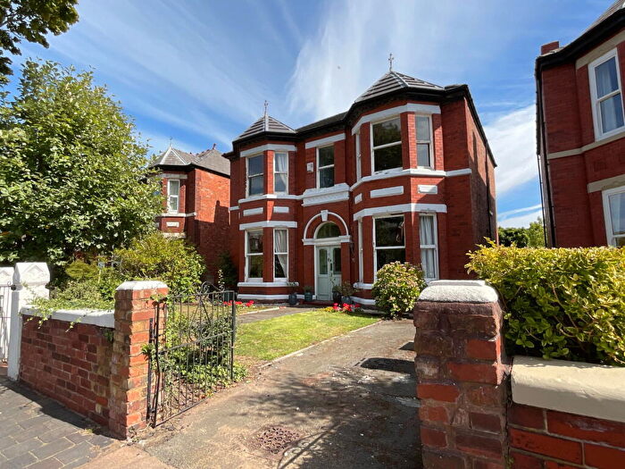 4 Bedroom Detached House For Sale In Lansdowne Road, Southport, PR8