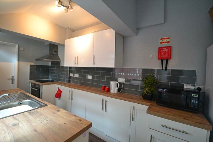 3 Bedroom Detached House To Rent In Cloister Street, Dunkirk, Nottingham, NG7
