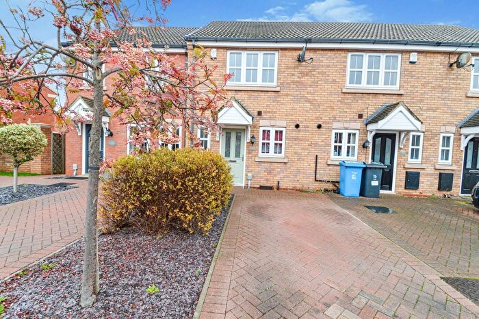 2 Bedroom Terraced House To Rent In Pools Brook Park, Hull, HU7