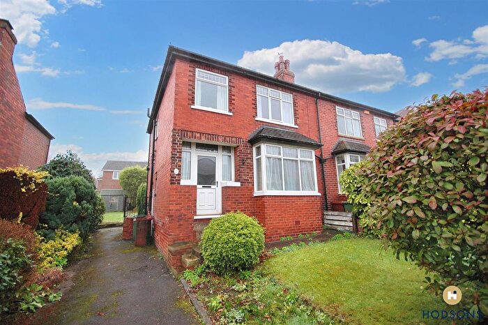 3 Bedroom Semi Detached House For Sale In Wynthorpe Road, Horbury, Wakefield, WF4