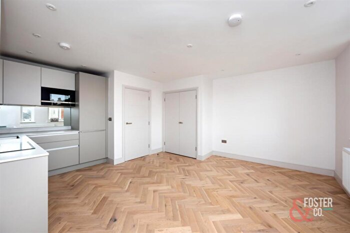 2 Bedroom Apartment To Rent In Clarendon Villas, Hove, BN3