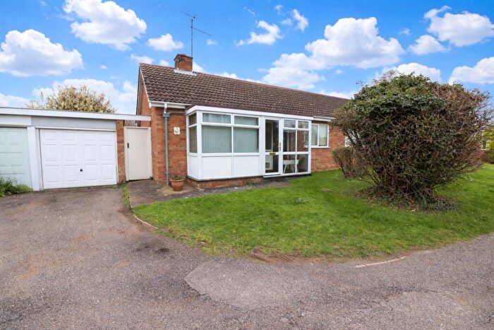 2 Bedroom Semi-Detached Bungalow For Sale In Blenheim Close, Rushden, NN10