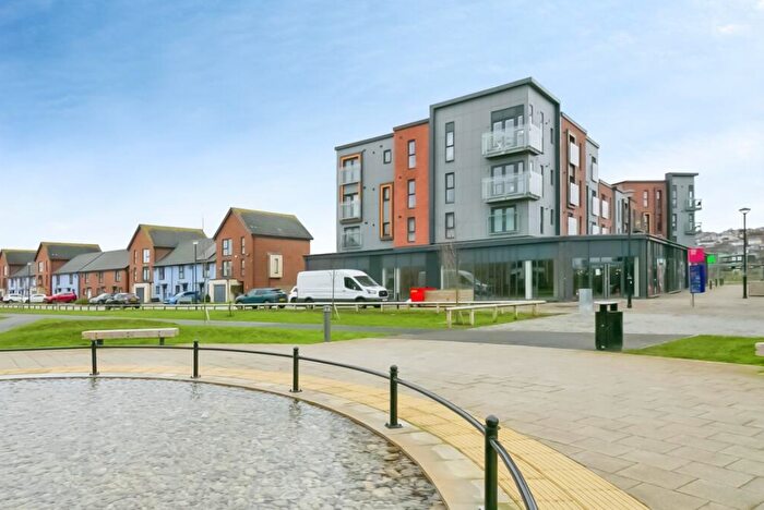 2 Bedroom Flat To Rent In Clos Y Rheilffordd, Barry, CF62
