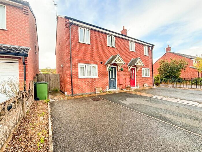 3 Bedroom House To Rent In Cedar Road, Blaby, LE8